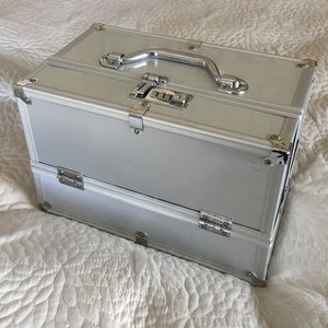 Professional Makeup Train Case